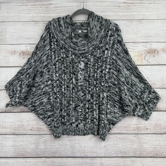 Moth Anthropologie Cable Knit Oversized Boxy Sweater Womens Medium Black White - Picture 1 of 7